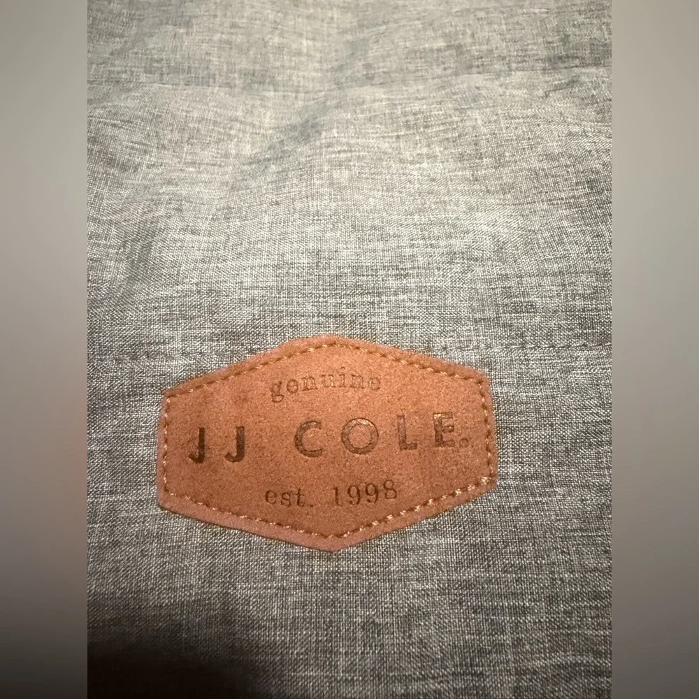 JJ Cole Stylish Gray and Cream Baby Bag